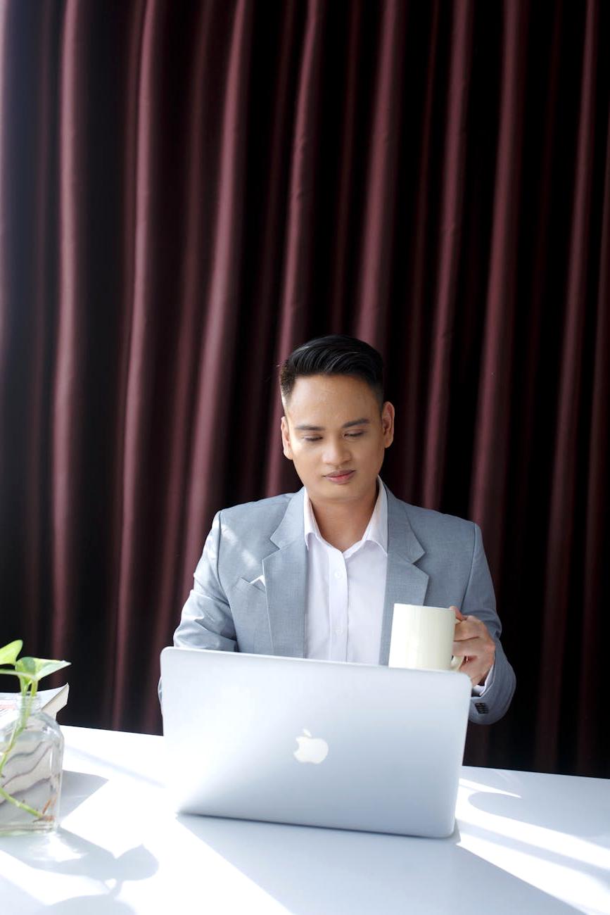 Robert Chen